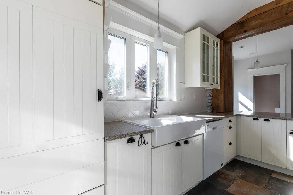 627 Eramosa Road