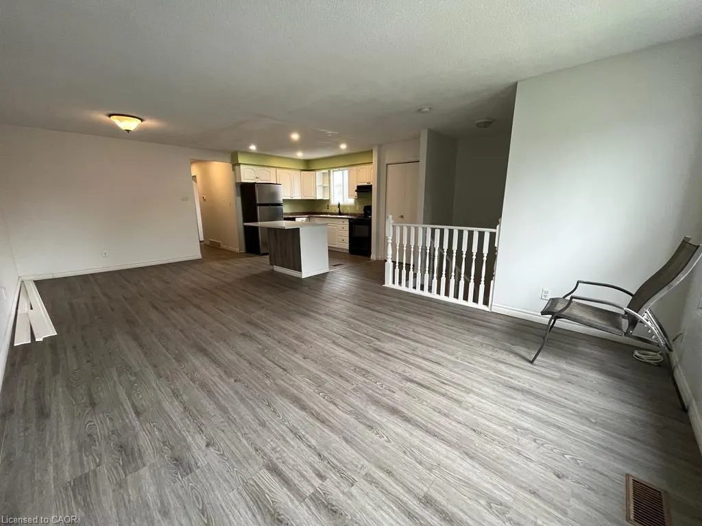 38 Mayfair Drive, #MAIN
