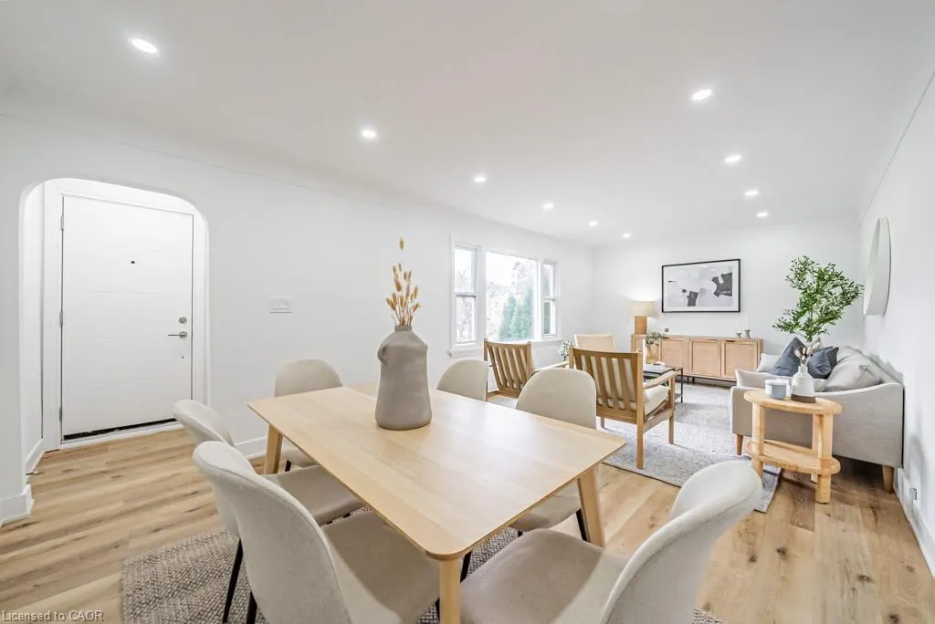 14 Woodbine Avenue, #A