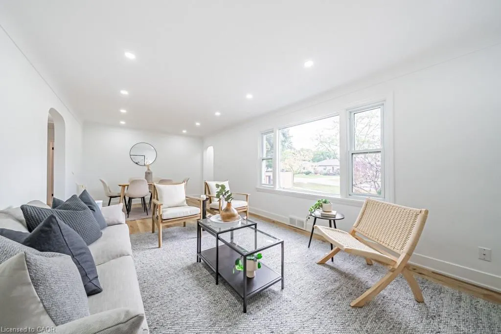 14 Woodbine Avenue, #A