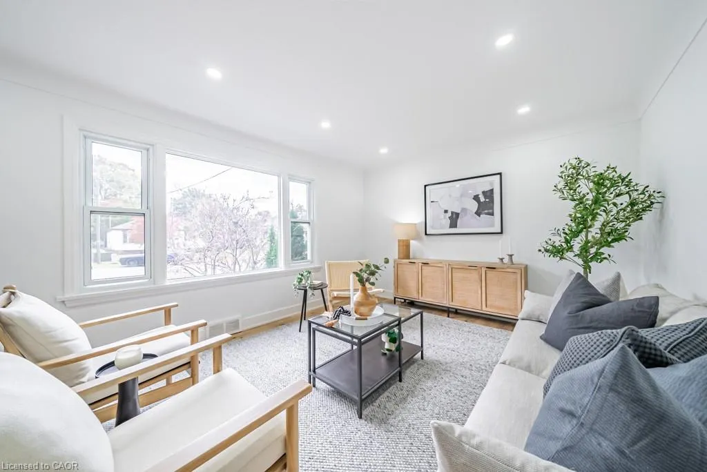 14 Woodbine Avenue, #A