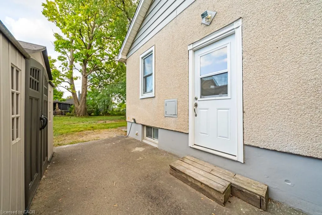 14 Woodbine Avenue, #A