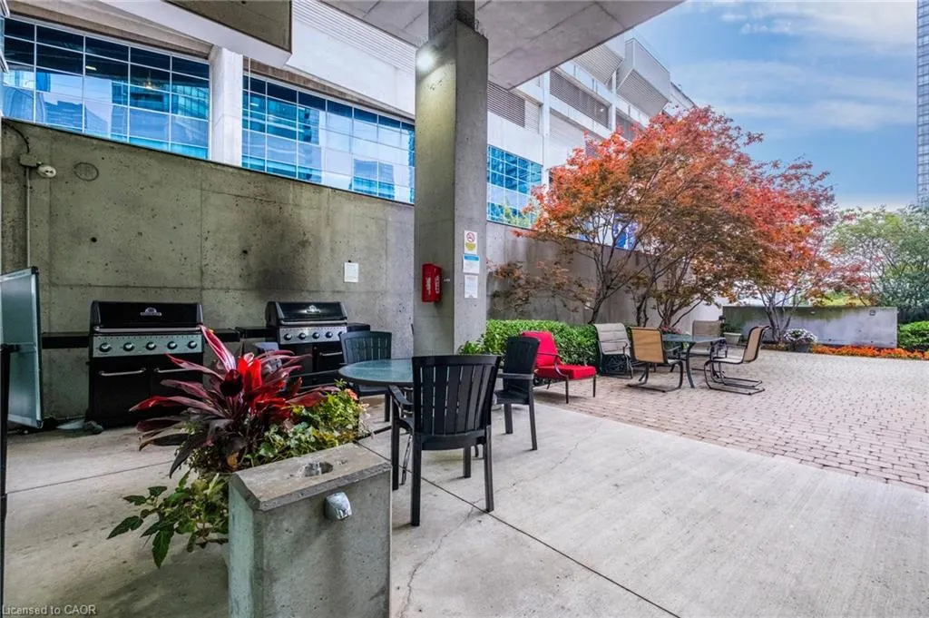 81 Navy Wharf Court, #201