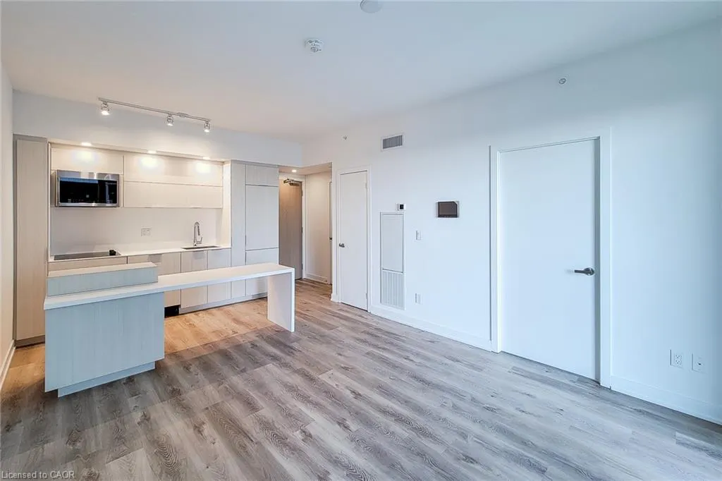 370 Martha Street, #2207