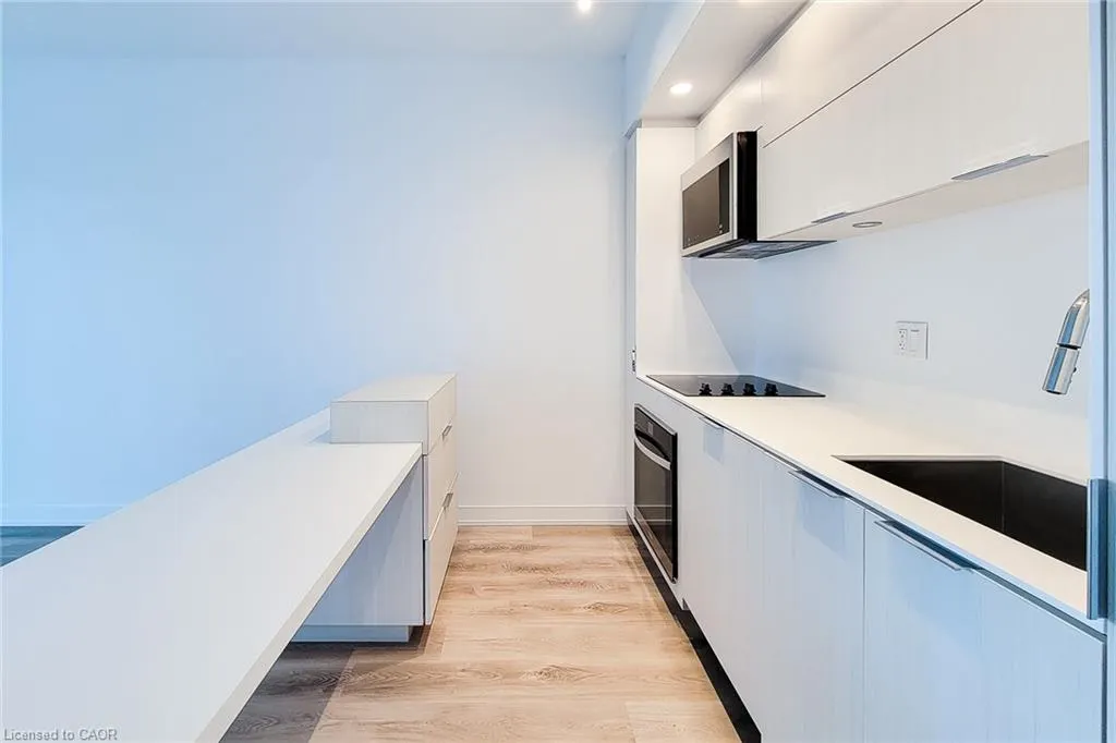 370 Martha Street, #2207