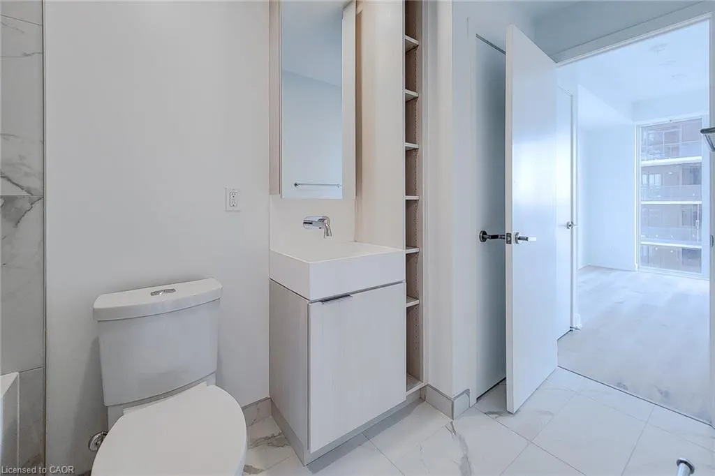 370 Martha Street, #2207