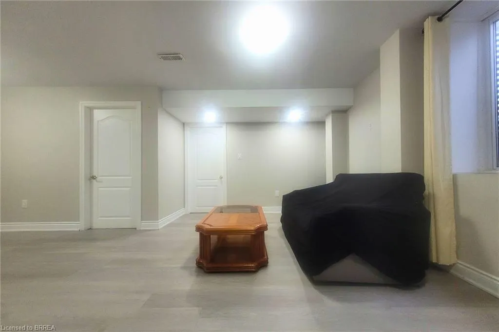 22 Ian Ormston Drive, #LOWER