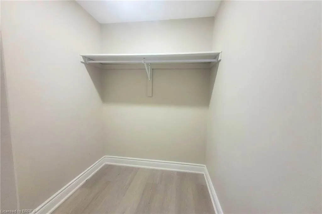 22 Ian Ormston Drive, #LOWER