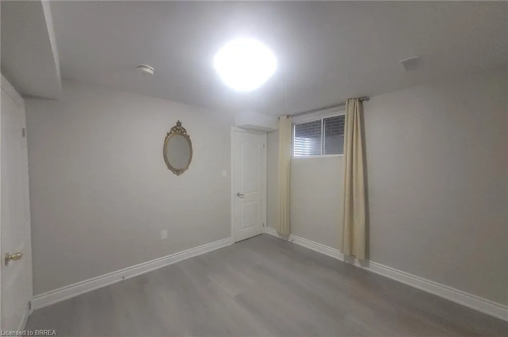 22 Ian Ormston Drive, #LOWER