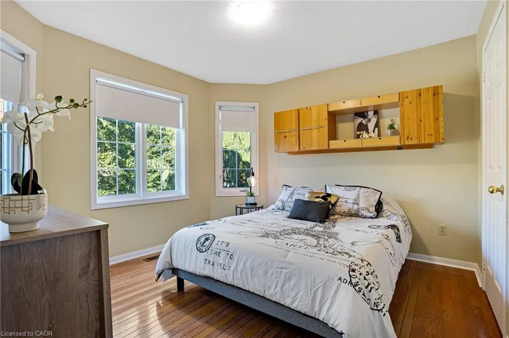 16 Canning Crescent