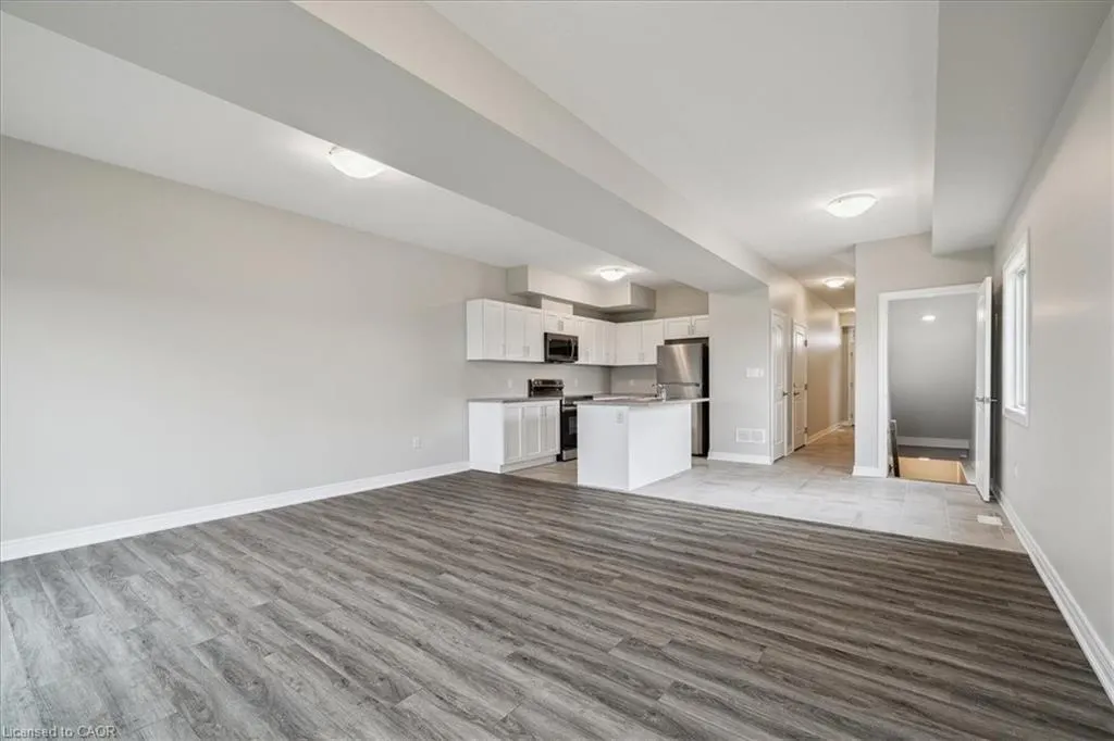85 Elvira Way