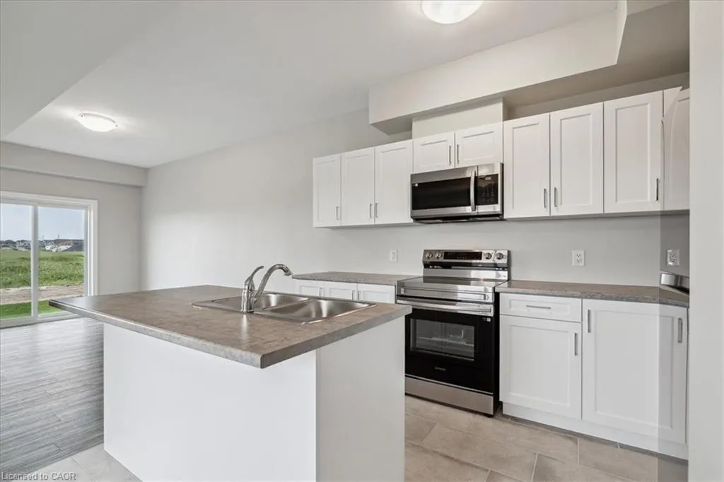 85 Elvira Way