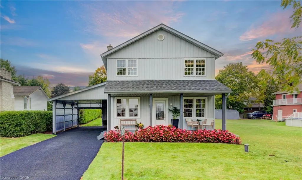 1505 Norfolk County Road 19 W
