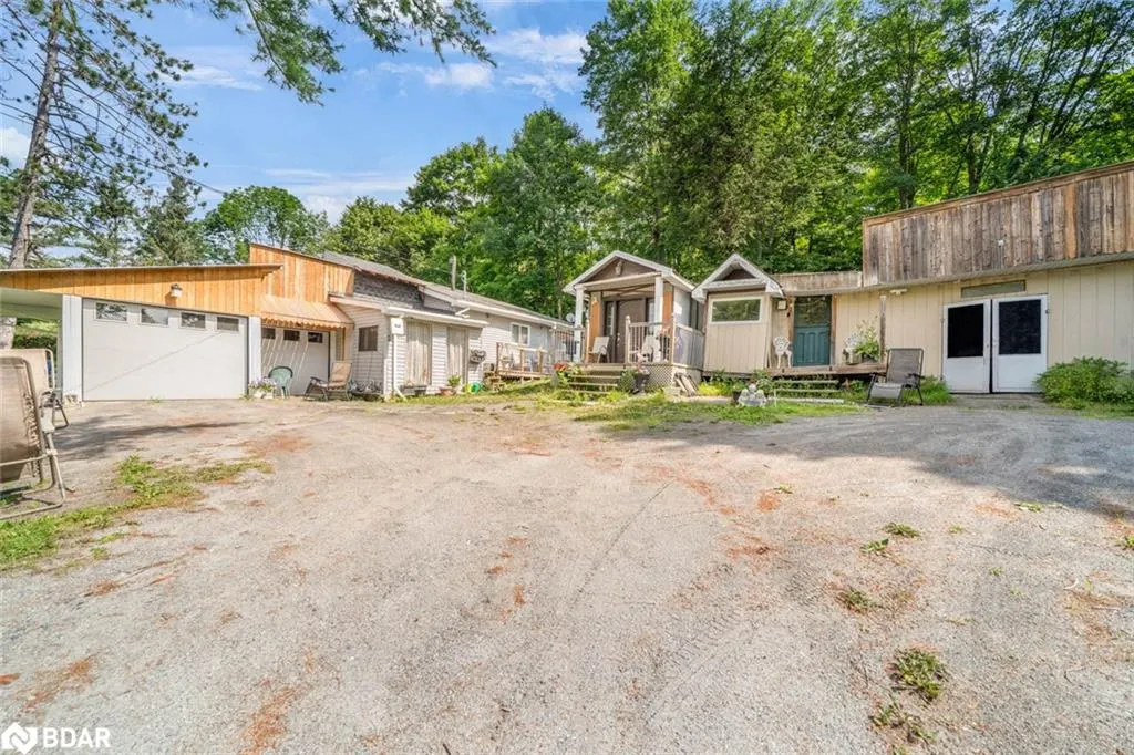 1291 Muskoka Rd 118 W
