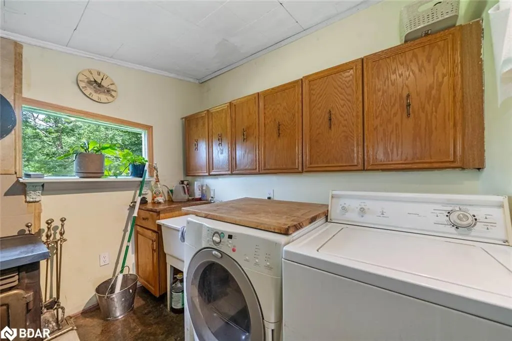 1291 Muskoka Rd 118 W