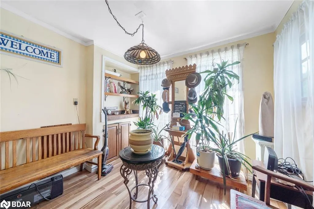 1291 Muskoka Rd 118 W