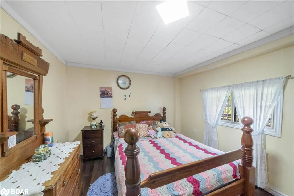 1291 Muskoka Rd 118 W