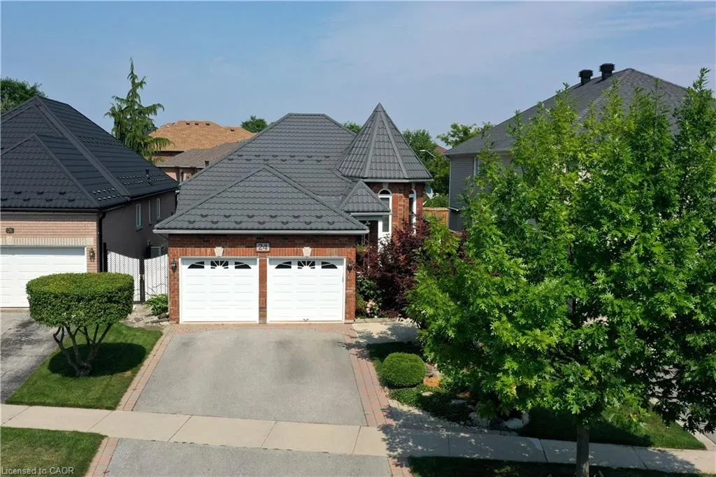 24 Huffmann Drive