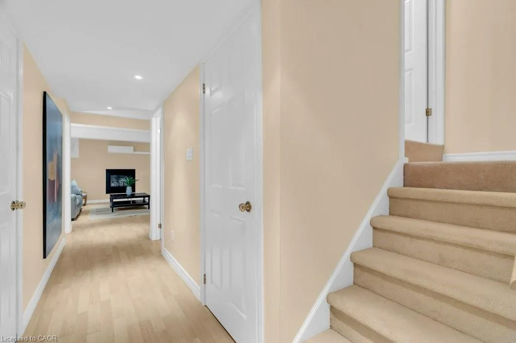 589 Winterburg Walk