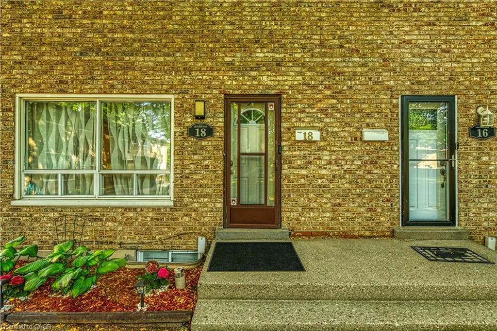 18 Riverdale Drive