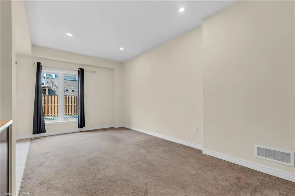 11 Garlent Avenue