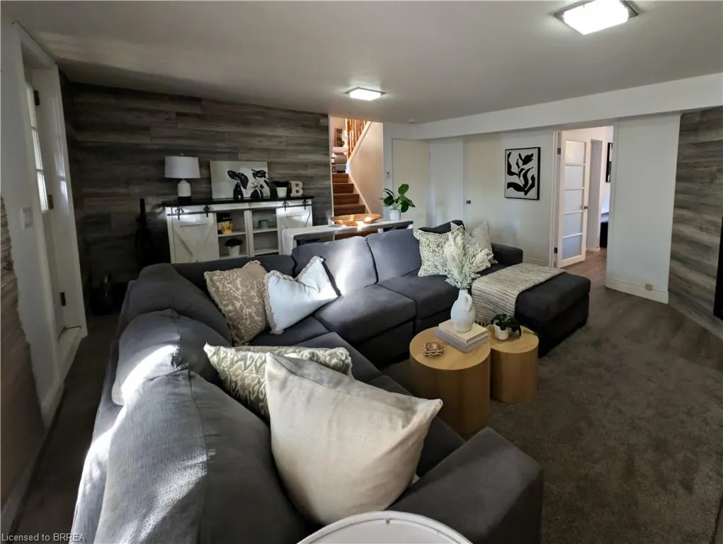 14 Meadow Road