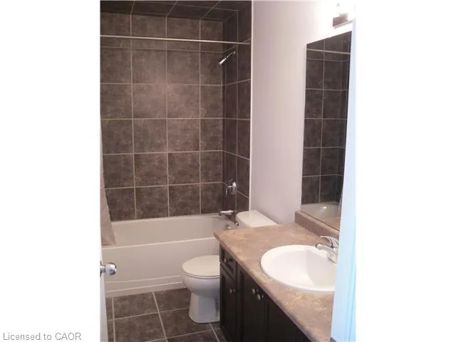 5327 Upper Middle Road, #211