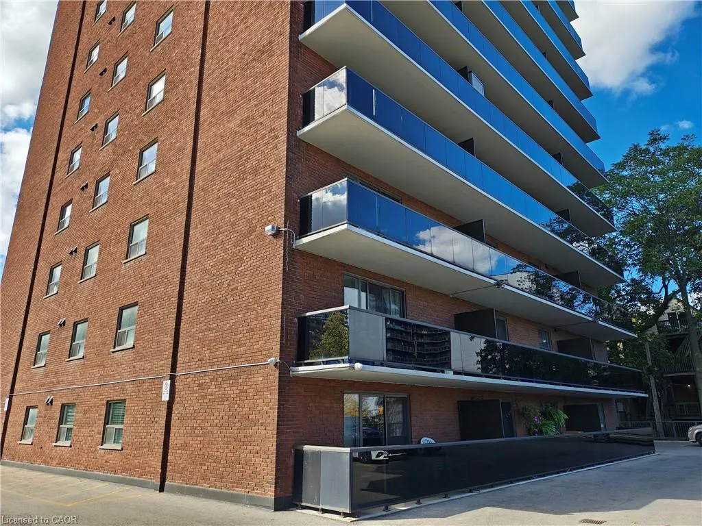 81 Charlton Avenue E, #103