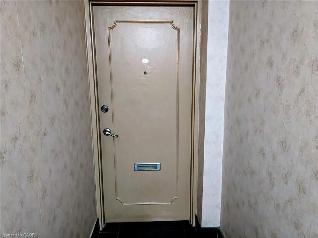 81 Charlton Avenue E, #103