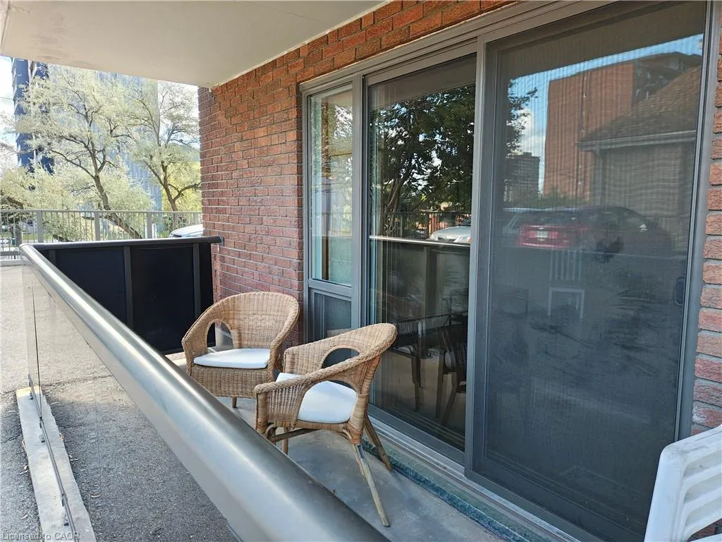 81 Charlton Avenue E, #103