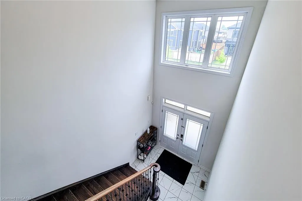73 Lillian Way