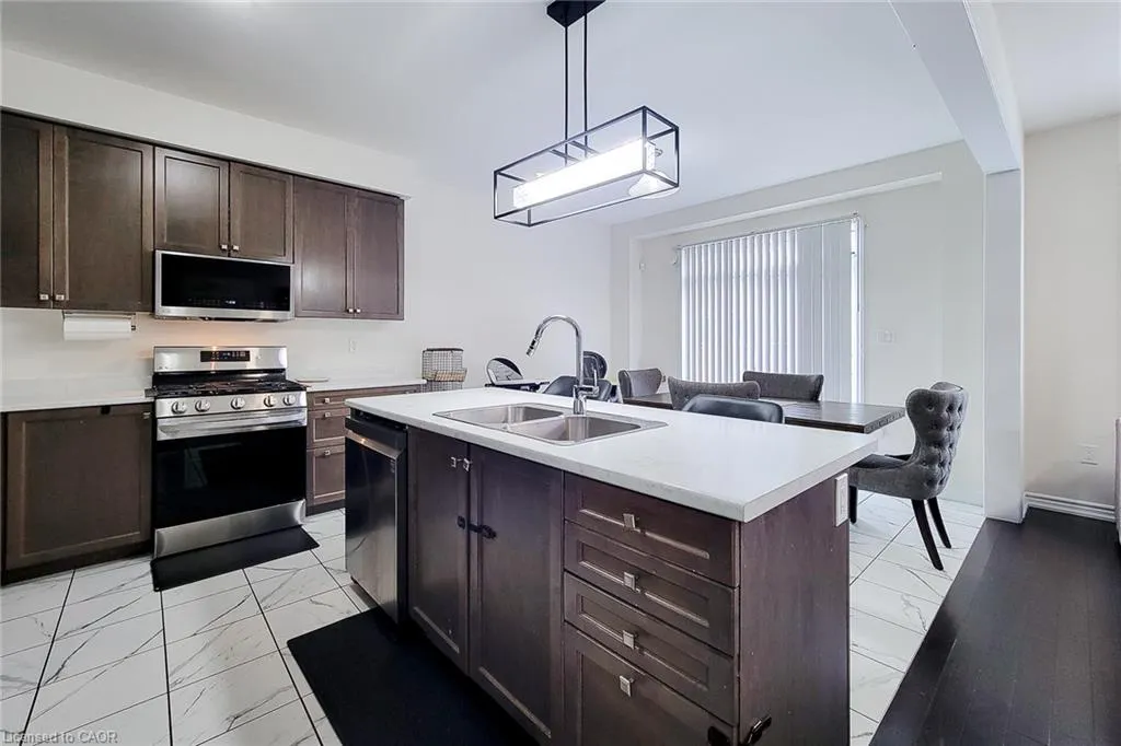 73 Lillian Way