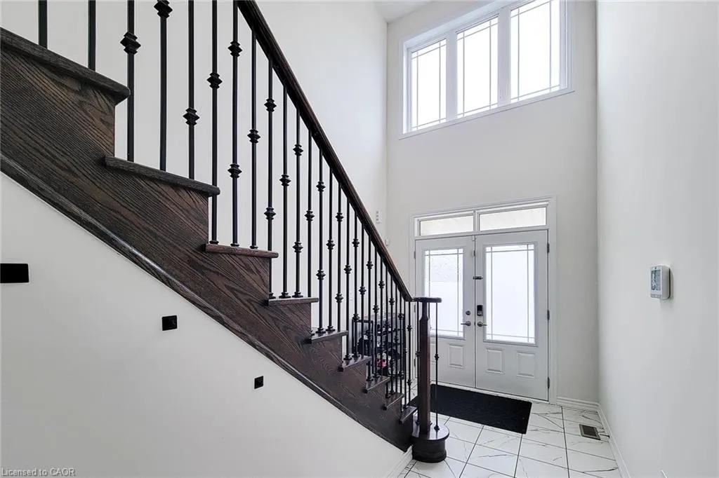 73 Lillian Way