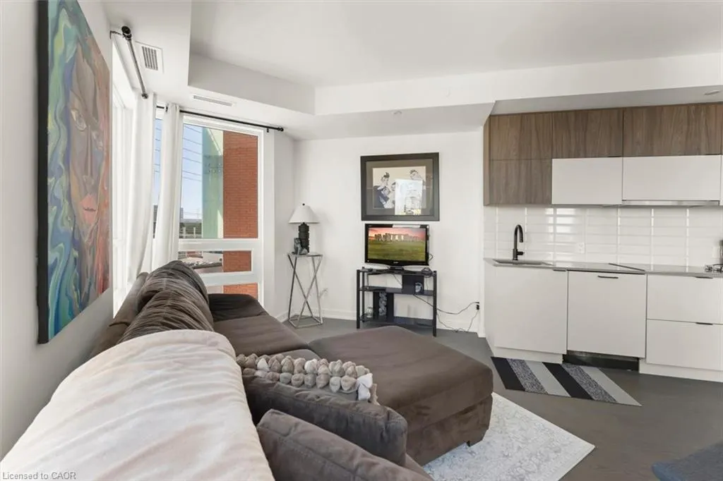 8888 Yonge Street, #523