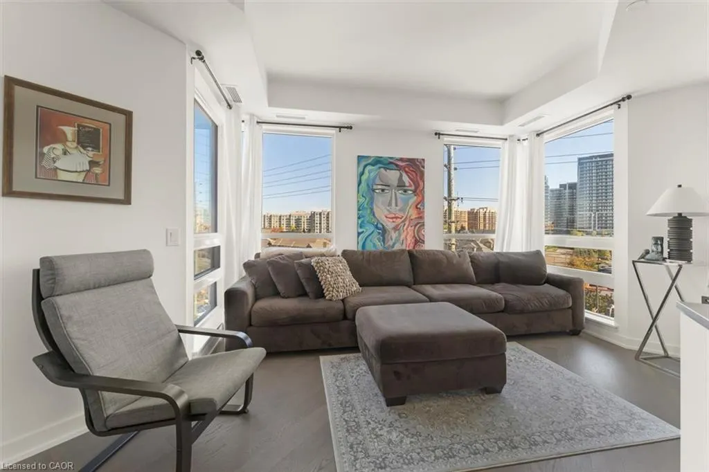 8888 Yonge Street, #523