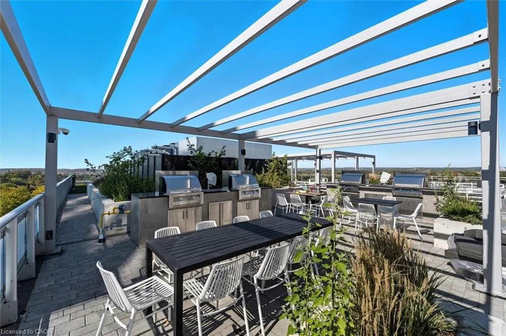 8888 Yonge Street, #523