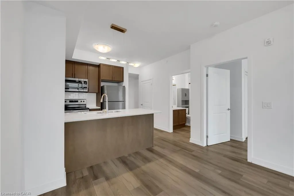 5055 Greenlane Road, #101