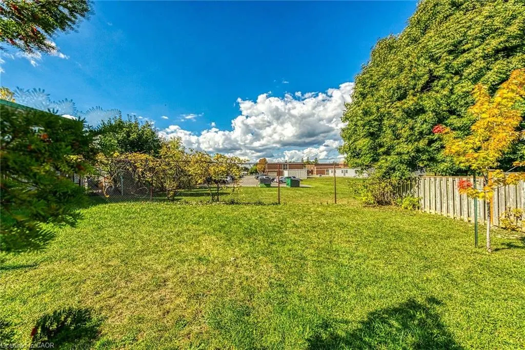 1008 Upper Wellington Street, #Upper Suite
