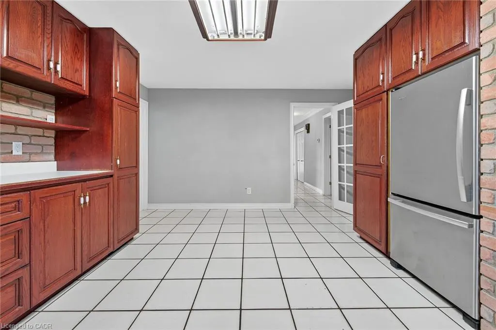 1008 Upper Wellington Street, #Upper Suite