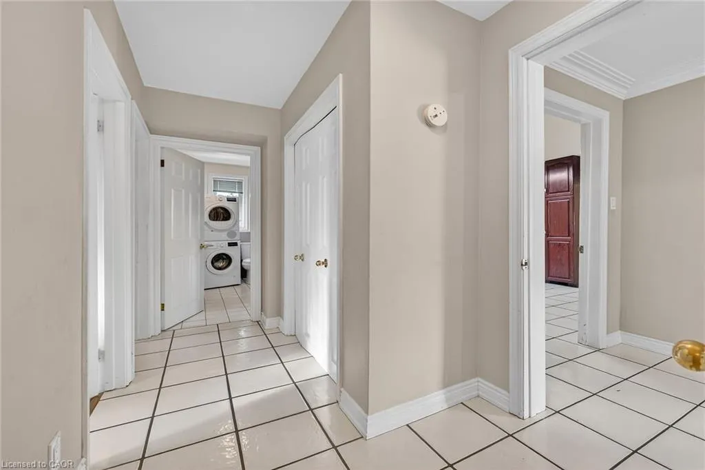 1008 Upper Wellington Street, #Upper Suite