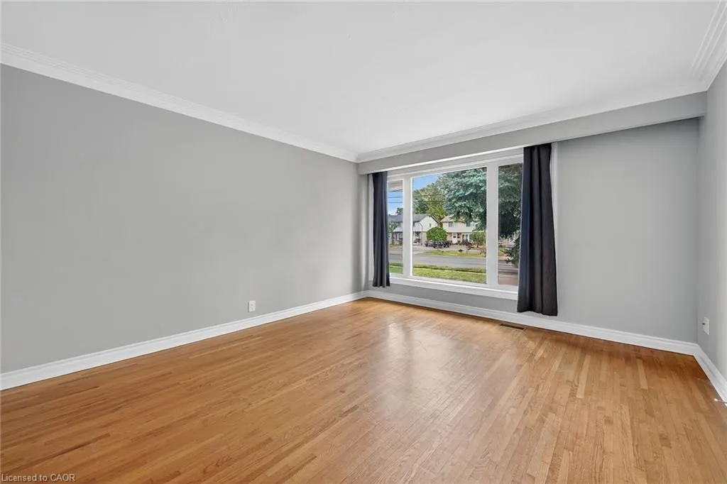 1008 Upper Wellington Street, #Upper Suite