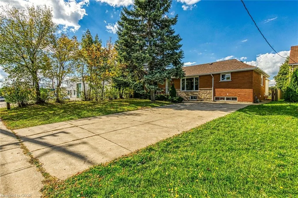 1008 Upper Wellington Street, #Upper Suite