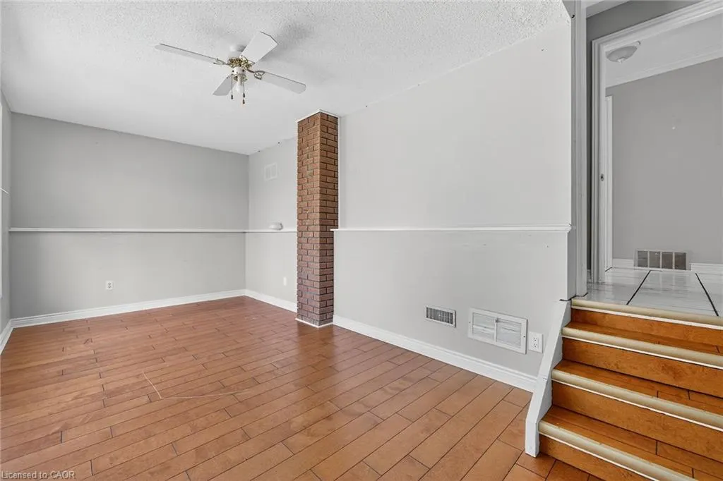 1008 Upper Wellington Street, #Upper Suite