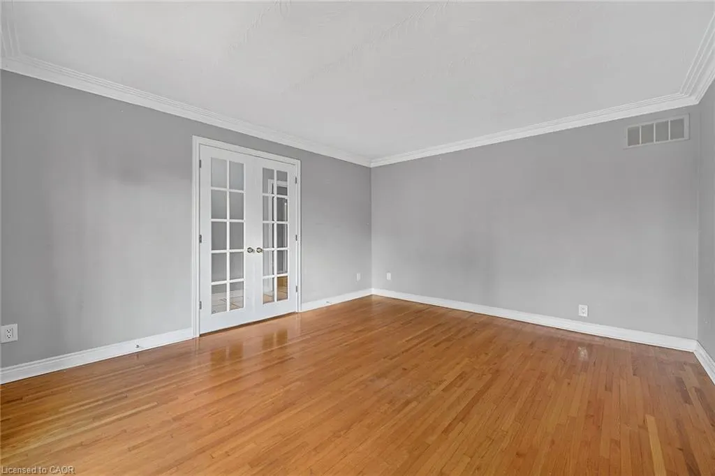 1008 Upper Wellington Street, #Upper Suite