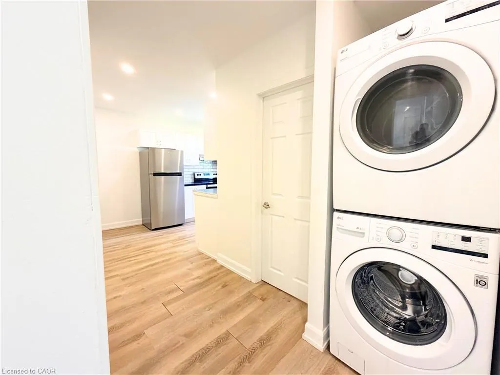24-26 Cayuga Street, #26B