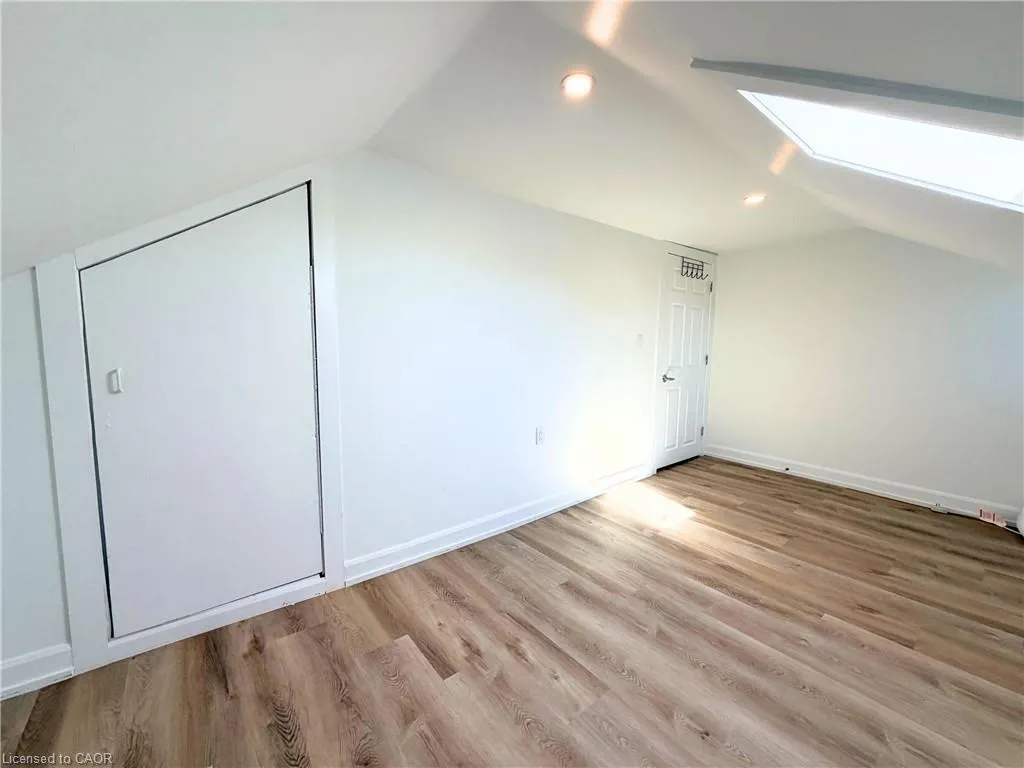 24-26 Cayuga Street, #26B