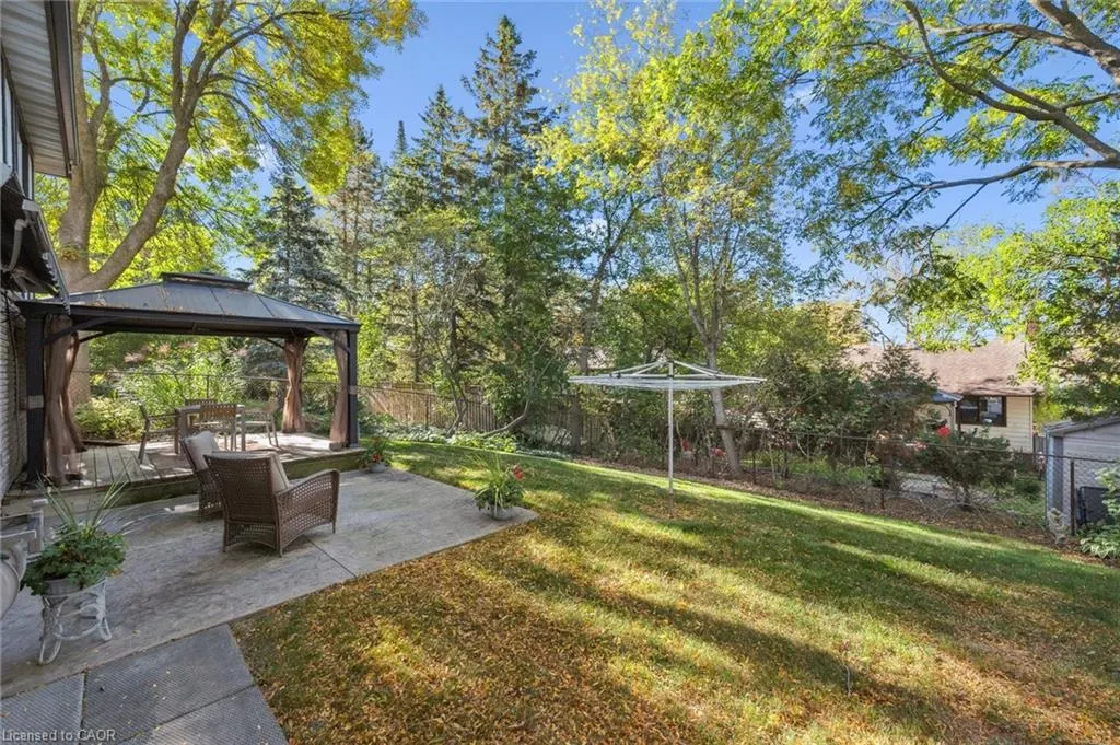75 Shadybrook Crescent
