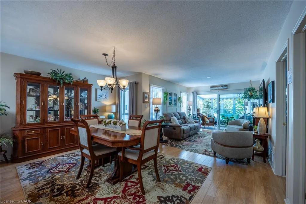 18 Long Point Boulevard
