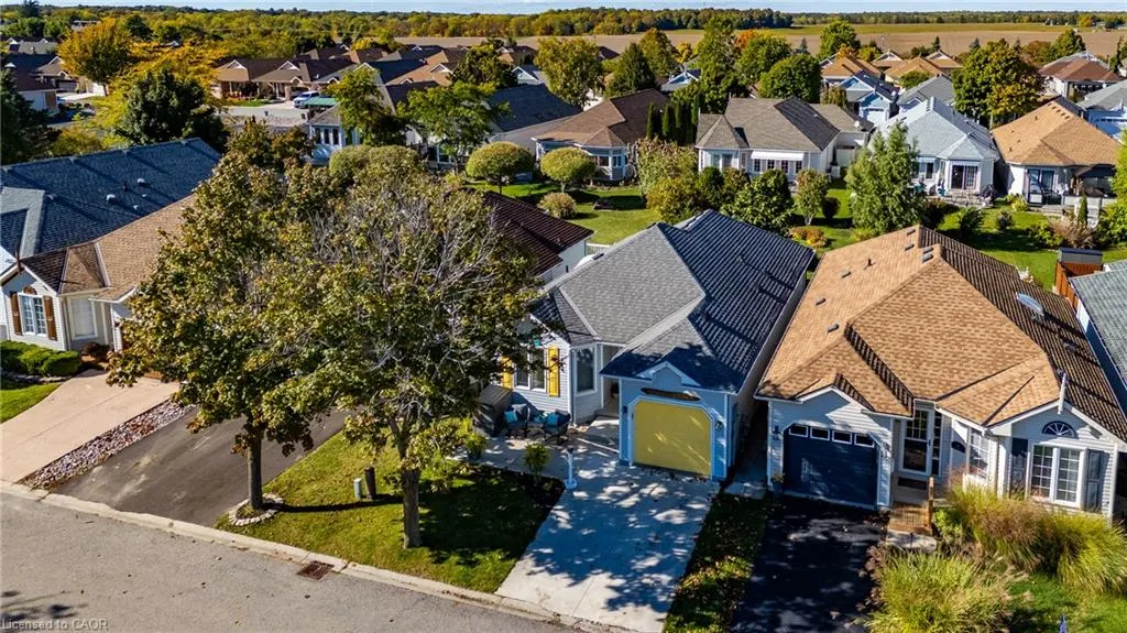 18 Long Point Boulevard