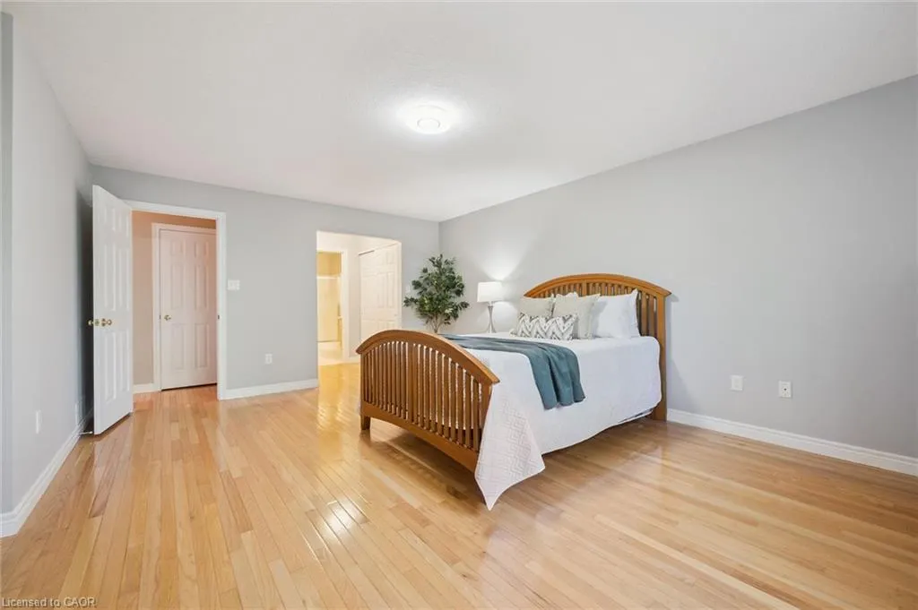 99 Schroder Crescent